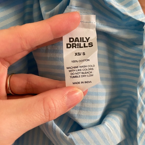 Daily Drills Poplin Button Down - Picture 4 of 4
